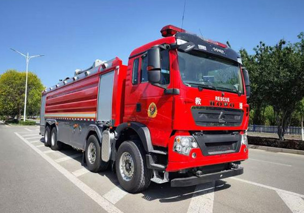 Foam fire truck