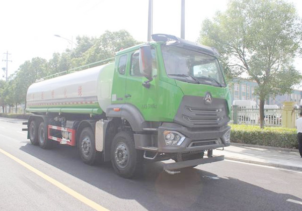 綠化噴灑車