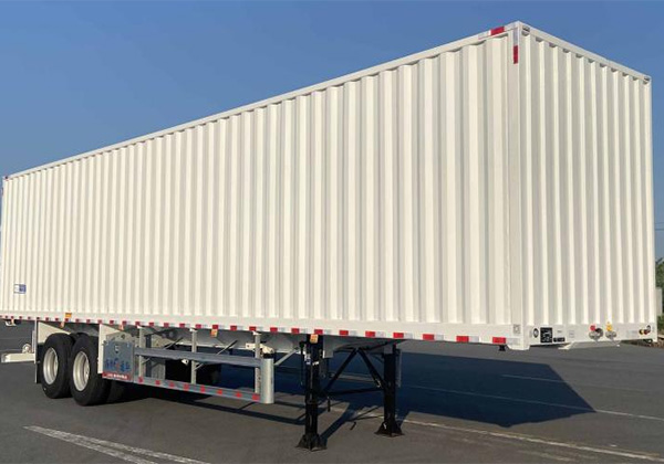 Box type transport semi-trailer